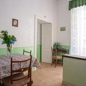 residenza-falcone-36.hotels-amalfi.com/